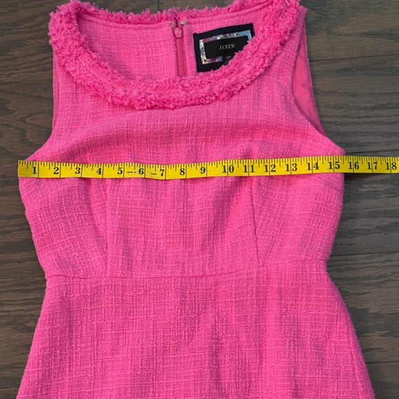 J.Crew sleeveless fuchsia Tweed Sheath Dress Fringe Trim Size 2 Petite - Picture 5 of 9